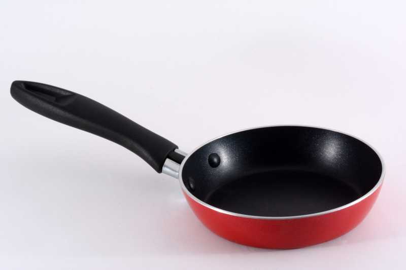 红黑色的锅