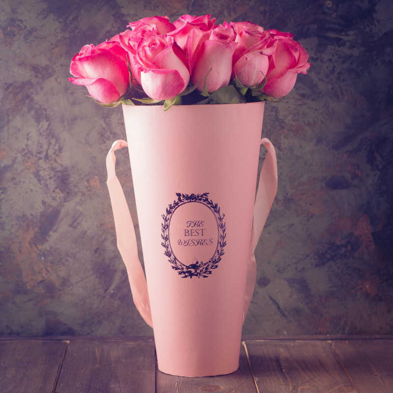 粉红玫瑰在情人节或母亲节使用