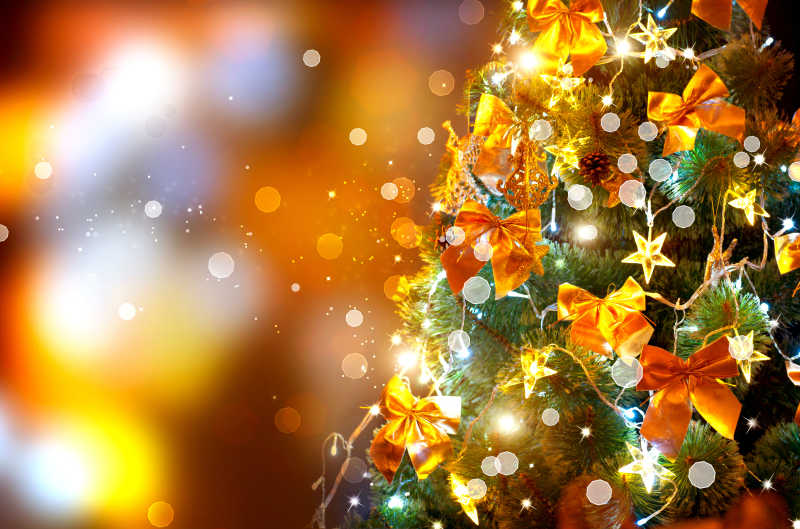 圣诞节装饰圣诞树闪烁的彩灯