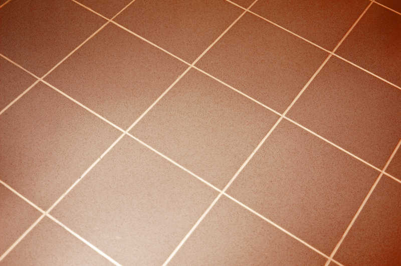 巧克力色瓷砖地板