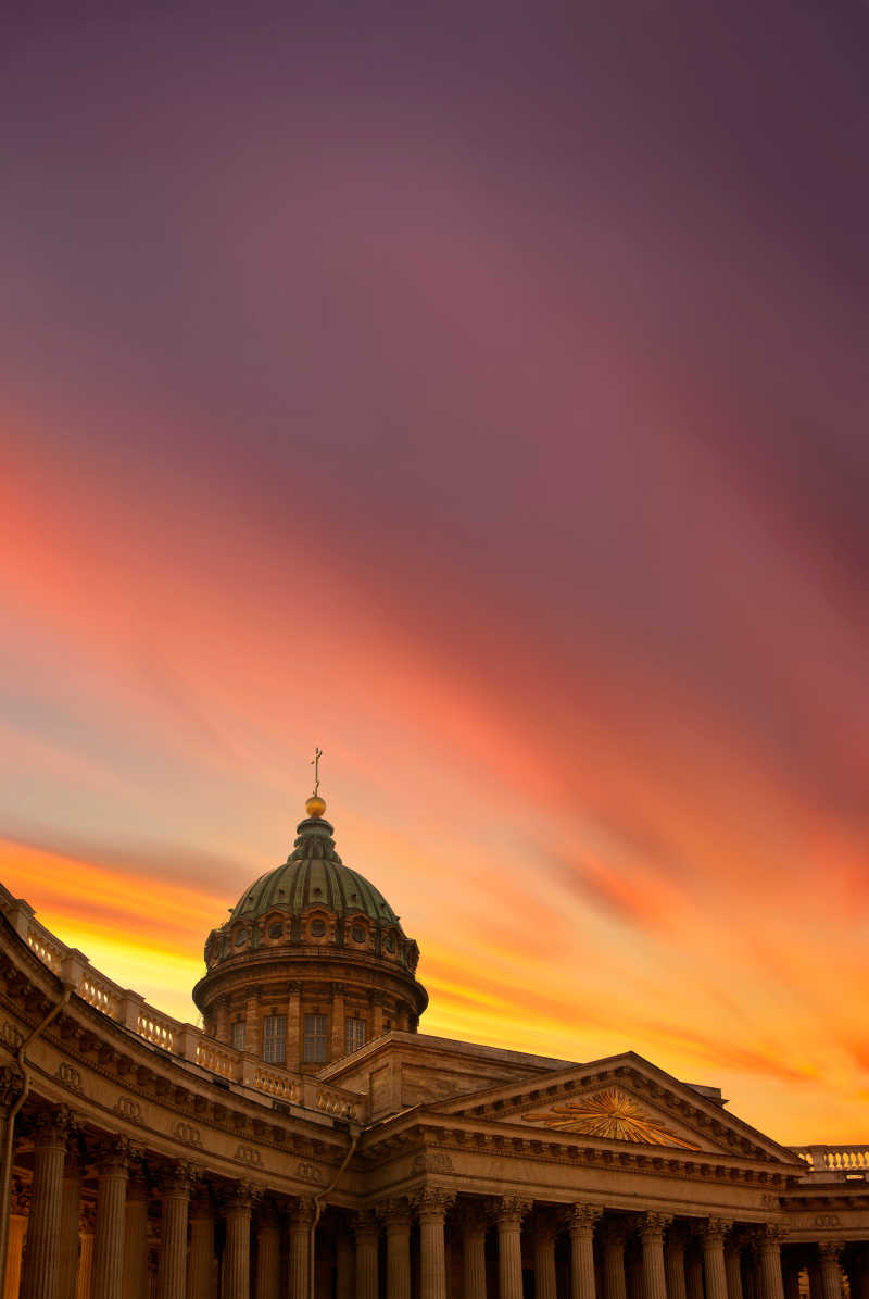 日落晚霞特有的风景下喀山大教堂