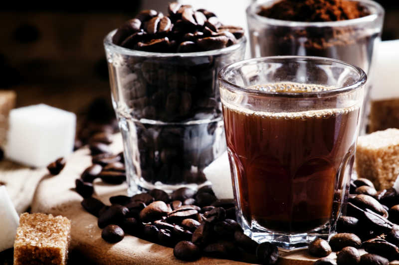 磨咖啡豆泡咖啡