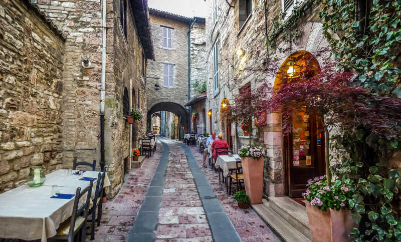 意大利古镇的小巷