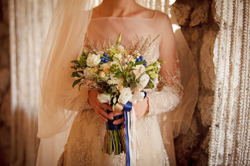 新娘手上的花束