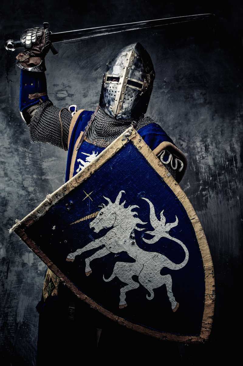 中世纪盔甲骑士