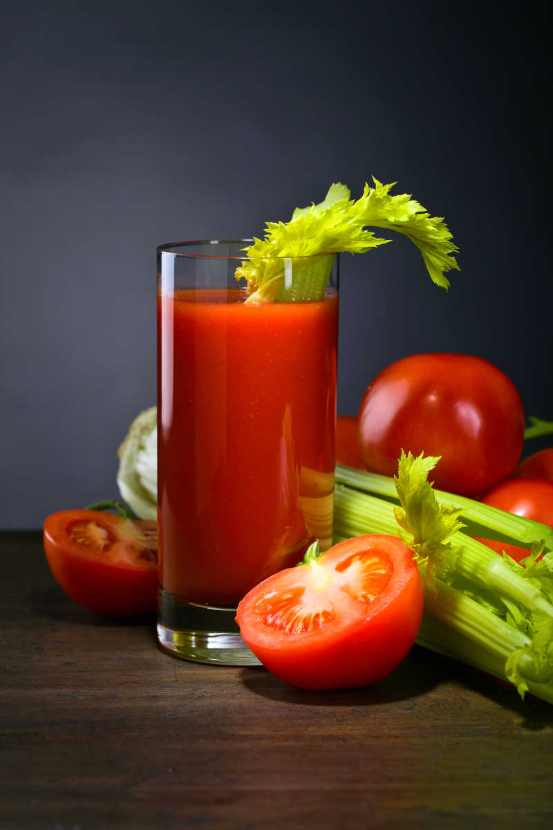 健康的芹菜汁番茄汁