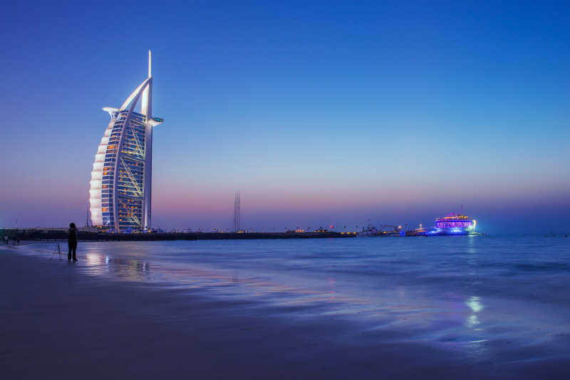 迪拜海边的豪华酒店