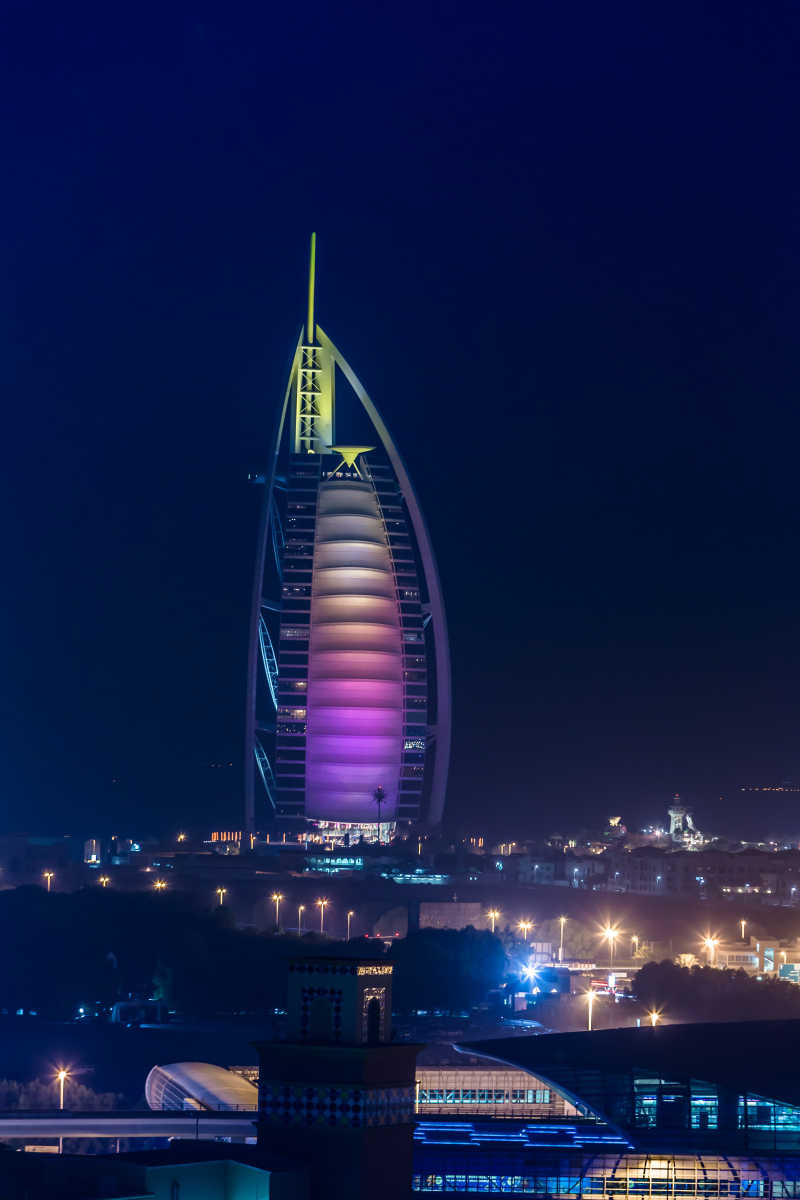 迪拜豪华酒店的夜景
