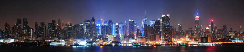夜晚的曼哈顿全景