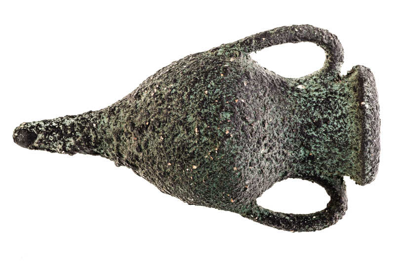 古希腊腐蚀的双耳罐