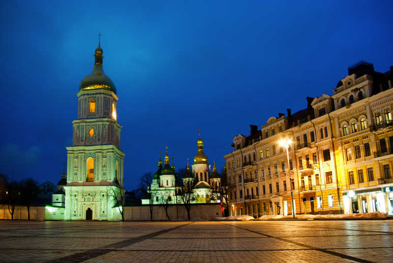 乌克兰首都基辅广场夜景