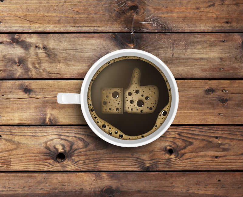 木板上的点赞咖啡