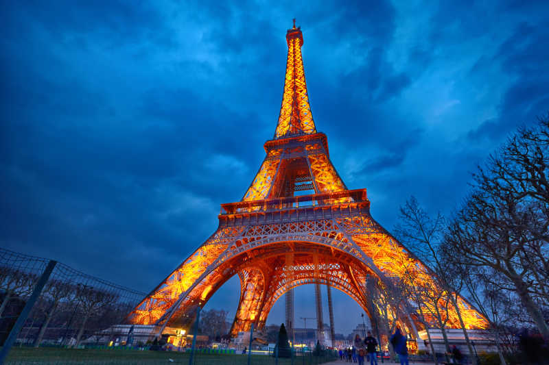 法国巴黎埃菲尔铁塔夜景