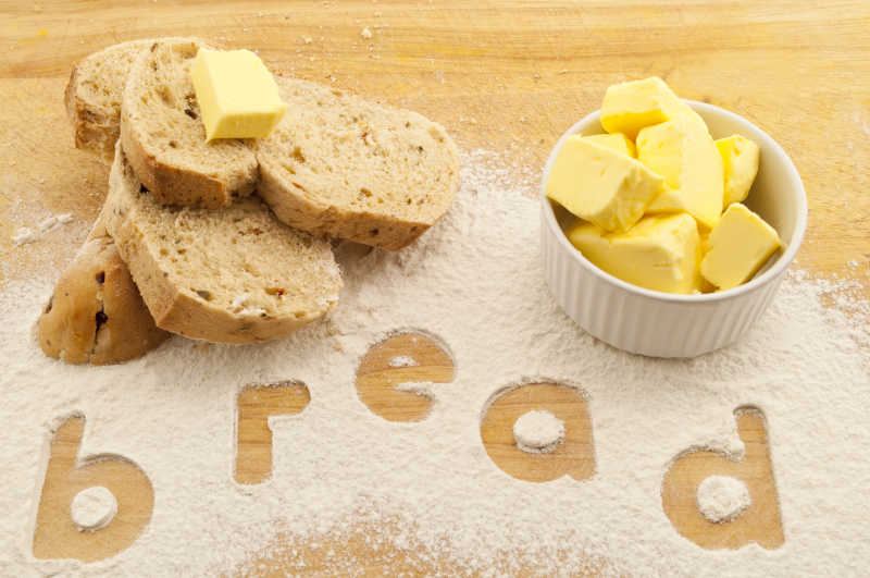 用面粉与黄油写的字面包