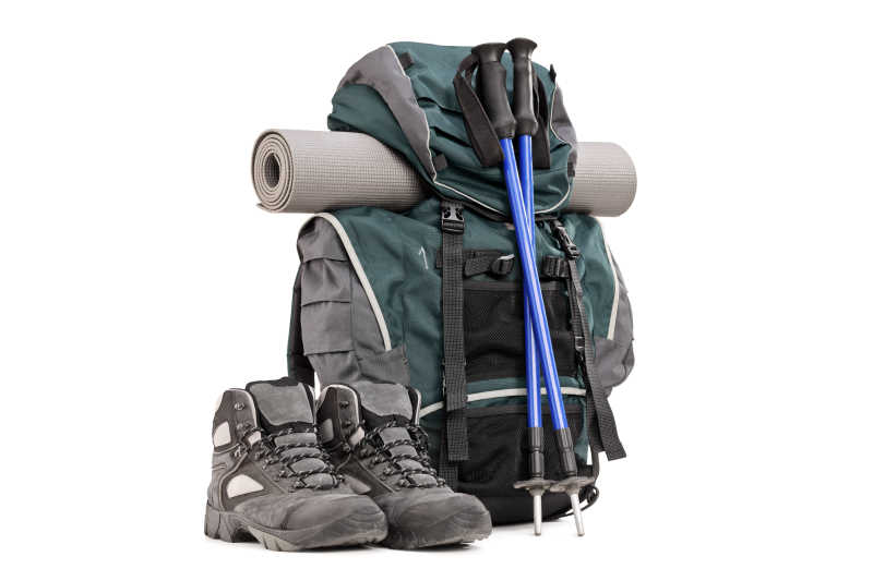徒步旅行装备背包和登山鞋