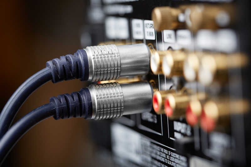 连接的高端音频电缆