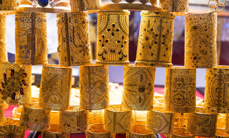 伊斯坦布尔土耳其大集市上的黄金首饰