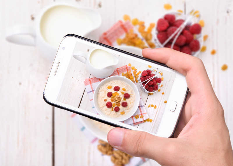 智能手机拍摄水果燕麦