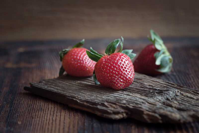新鲜成熟草莓