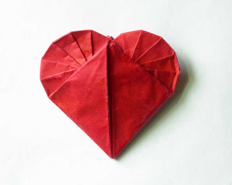 红色爱心折纸