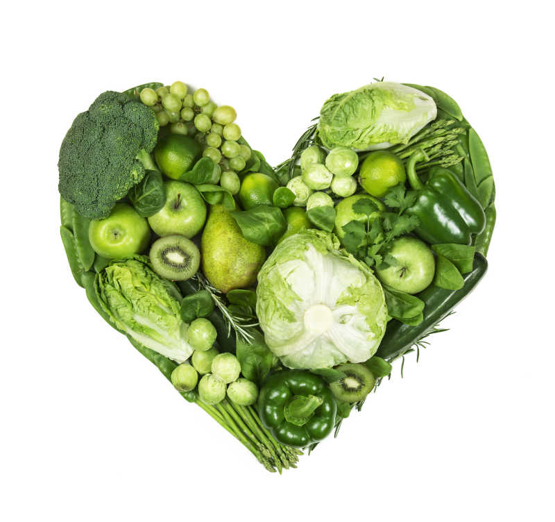绿色蔬菜拼成的心