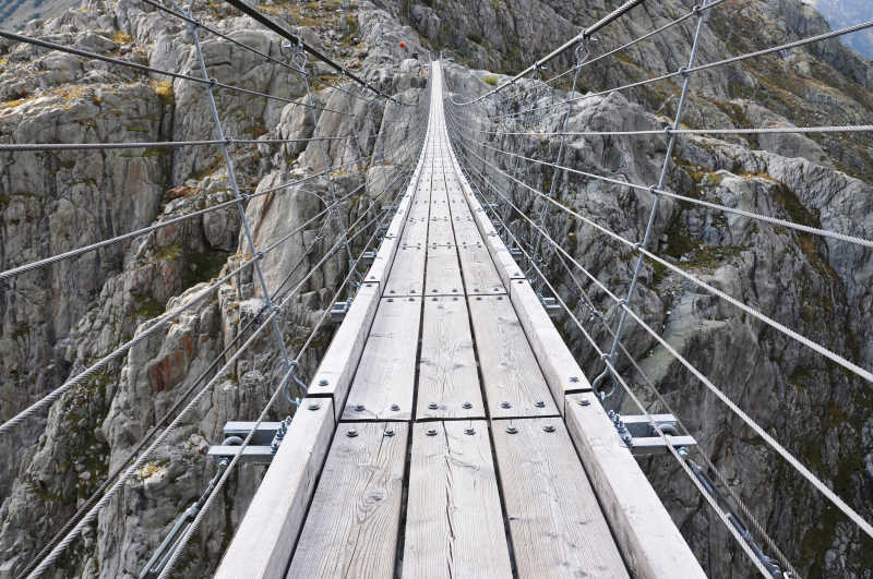 瑞士trift桥