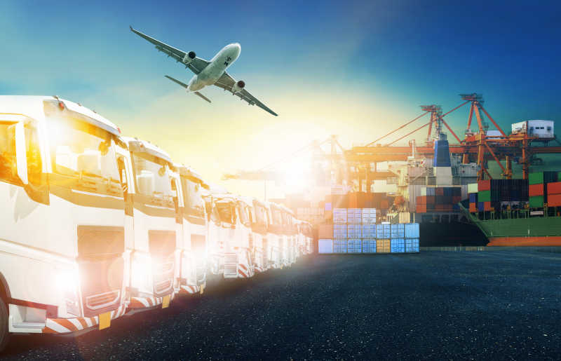 集装箱卡车运输港口和货运飞机