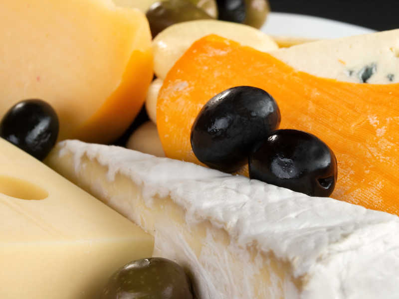 奶酪制品和水果