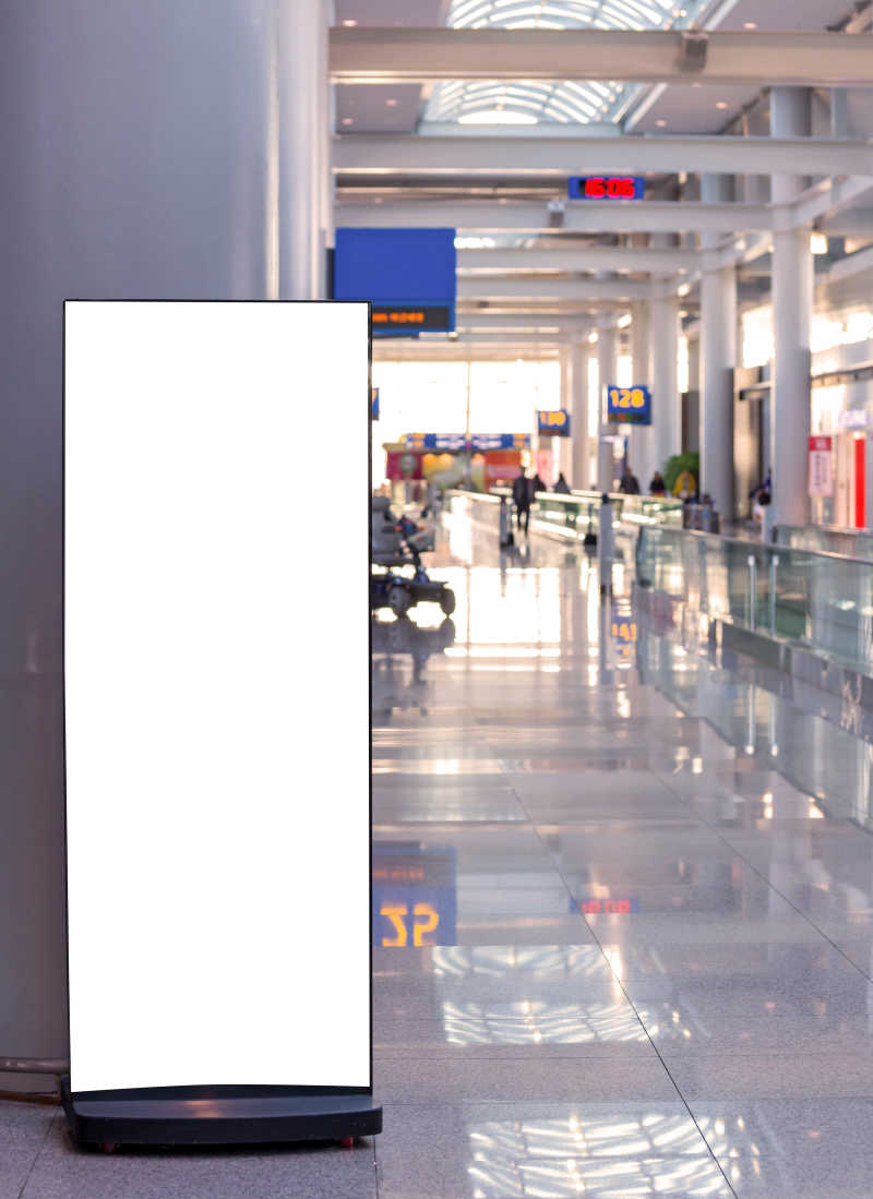 机场现代室内大厅空白广告牌