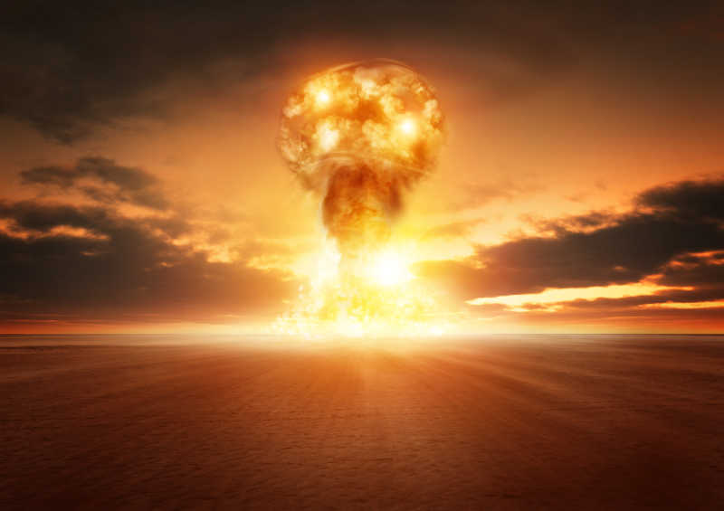 原子弹爆炸后的火光蘑菇云