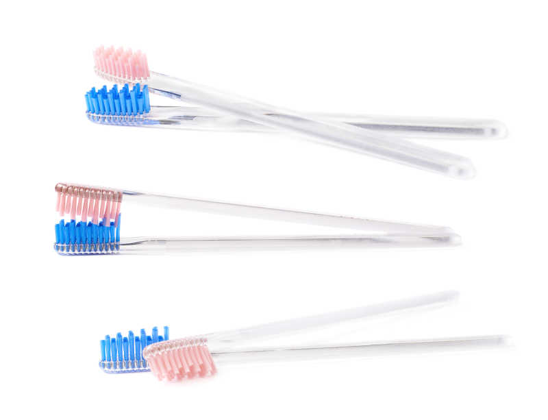 三种摆放不同的两支牙刷的组成