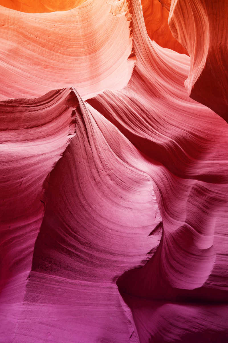 羚羊峡谷惊人的色彩