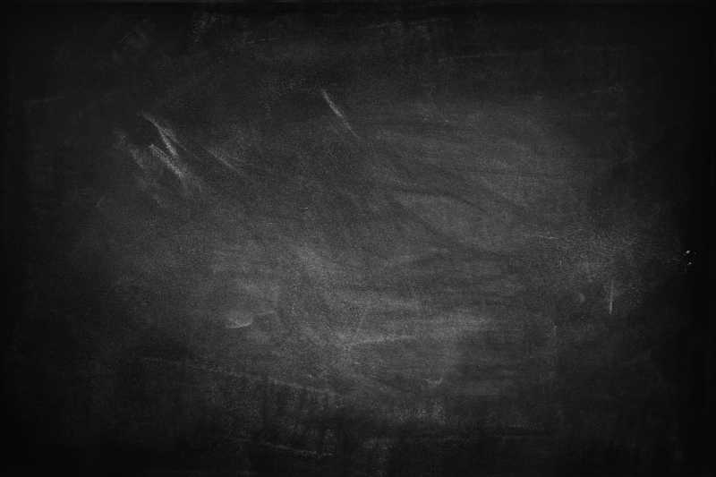 教学黑板上的比较脏的粉笔痕迹