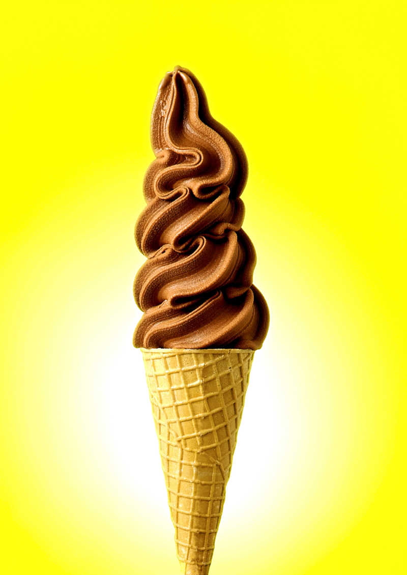 脆筒巧克力冰淇淋