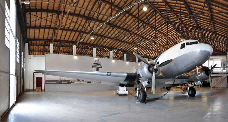 飞机博物馆DC3机库