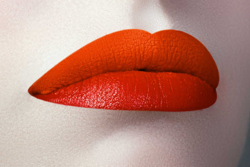 橘红色的性感丰满的嘴唇