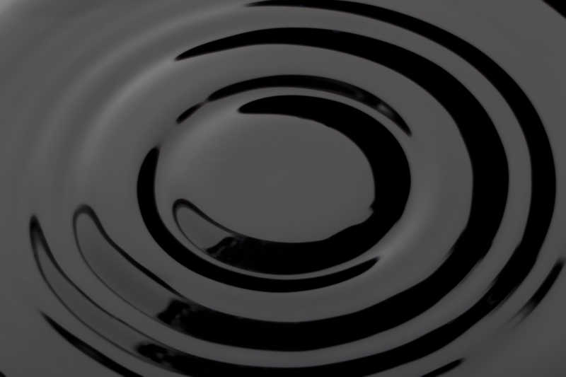 黑色漩涡液体