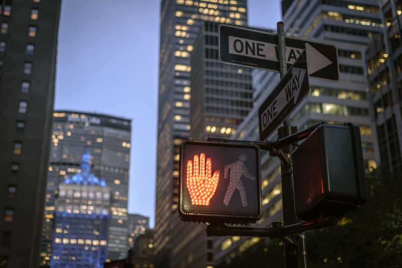 纽约街头的指示灯