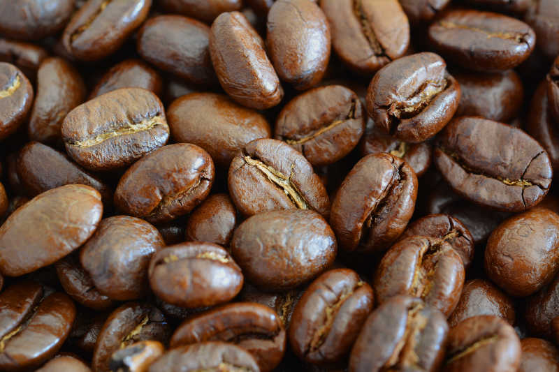 色泽饱满的咖啡豆