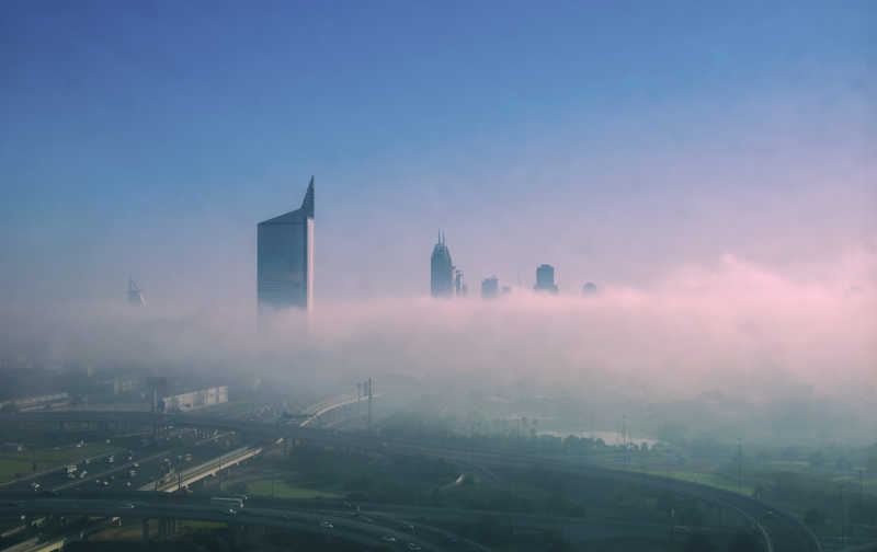 城市上方严重的雾霾