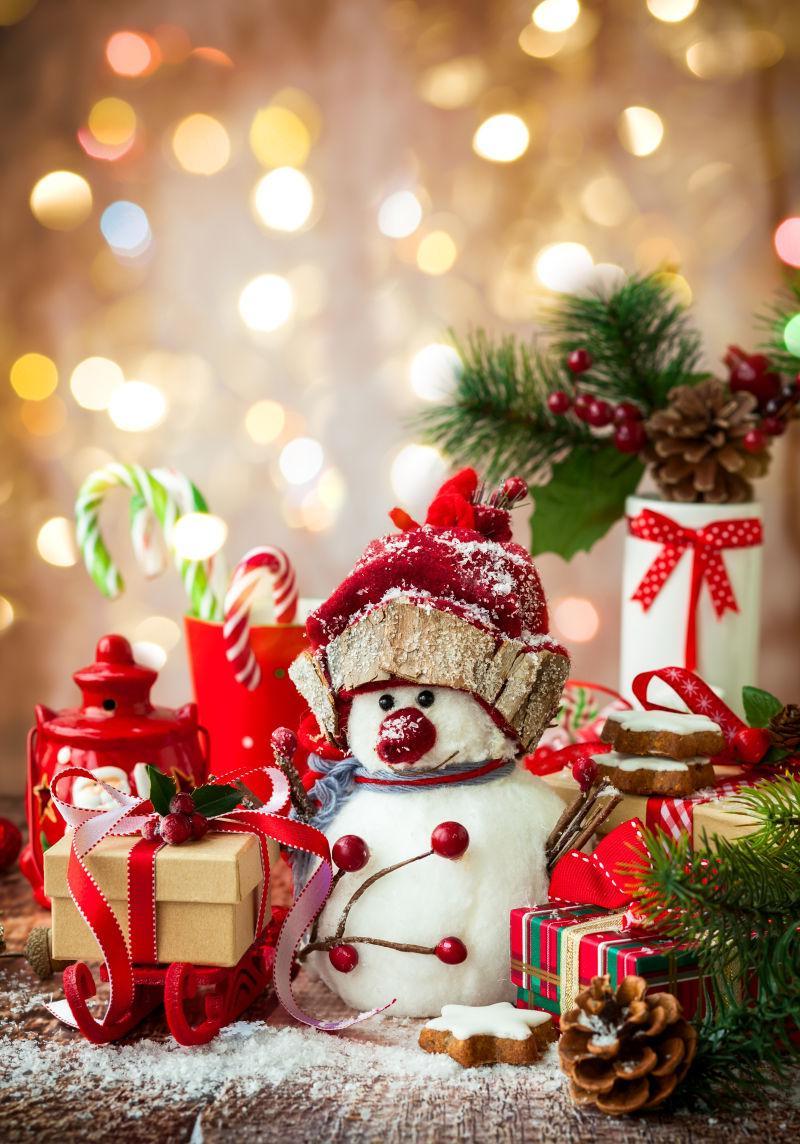 圣诞雪人装饰和礼物