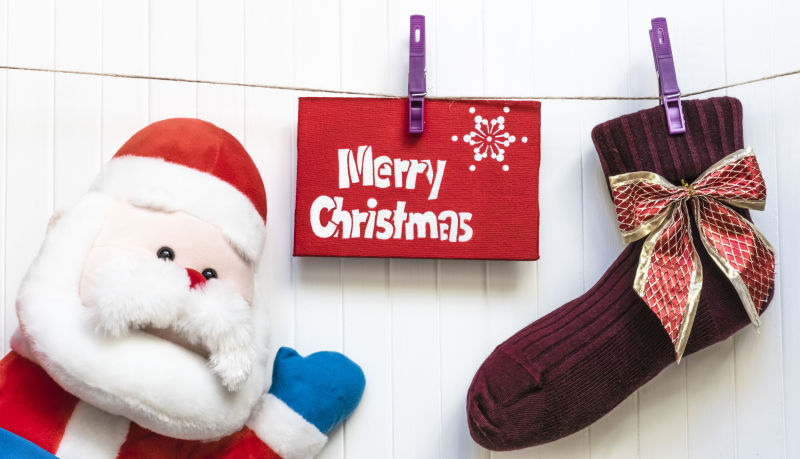 圣诞老人派送的袜子和新年贺卡