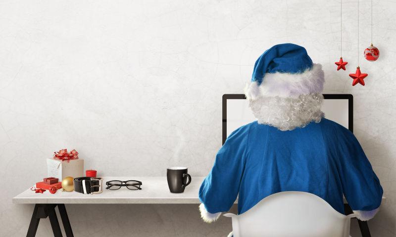 圣诞老人使用电脑