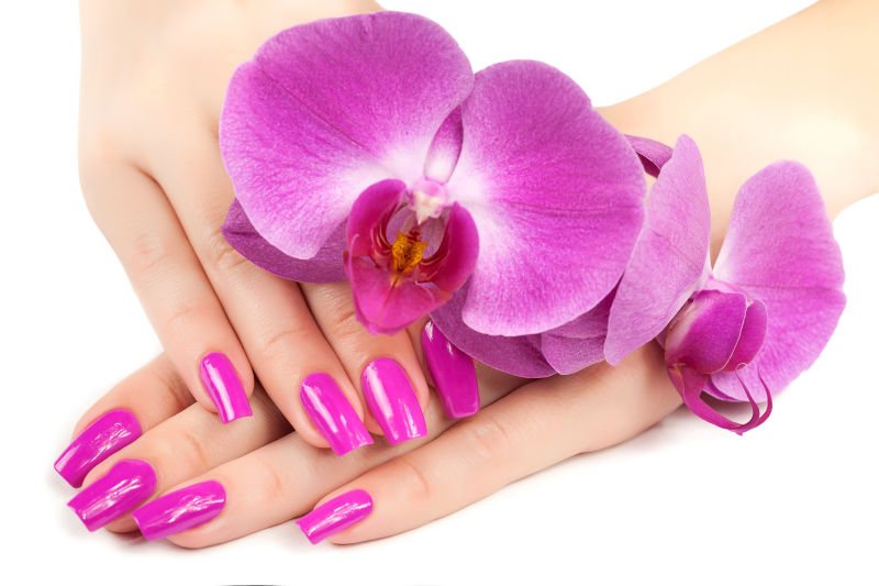 粉红色的兰花与指甲
