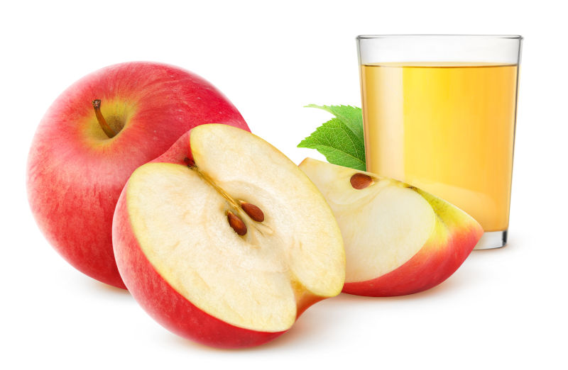 白色背景苹果和苹果汁