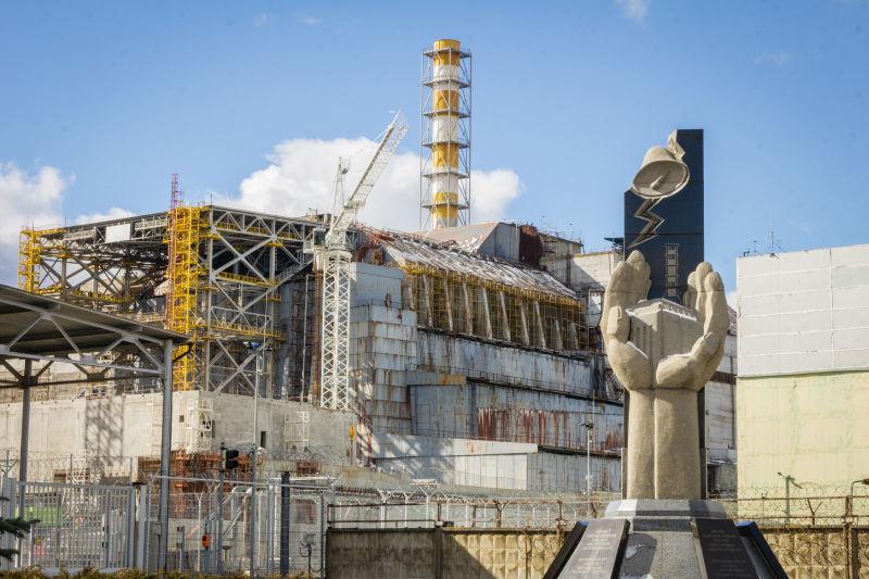 切尔诺贝利核电站及防护设施