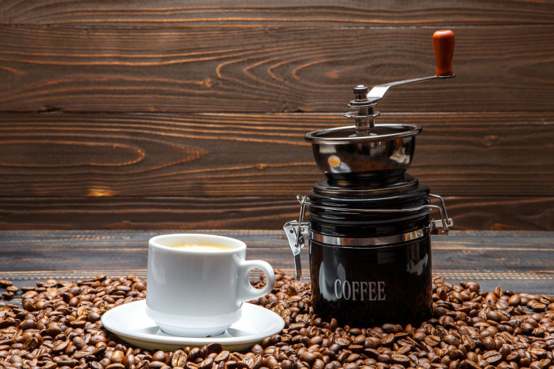 咖啡咖啡豆和咖啡机
