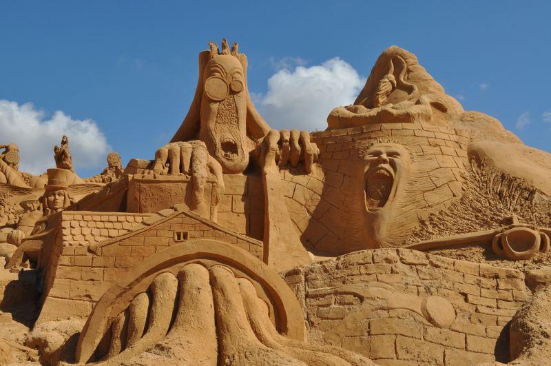 创意恐怖沙雕城堡