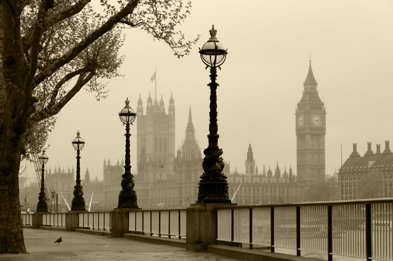 雾中伦敦美景