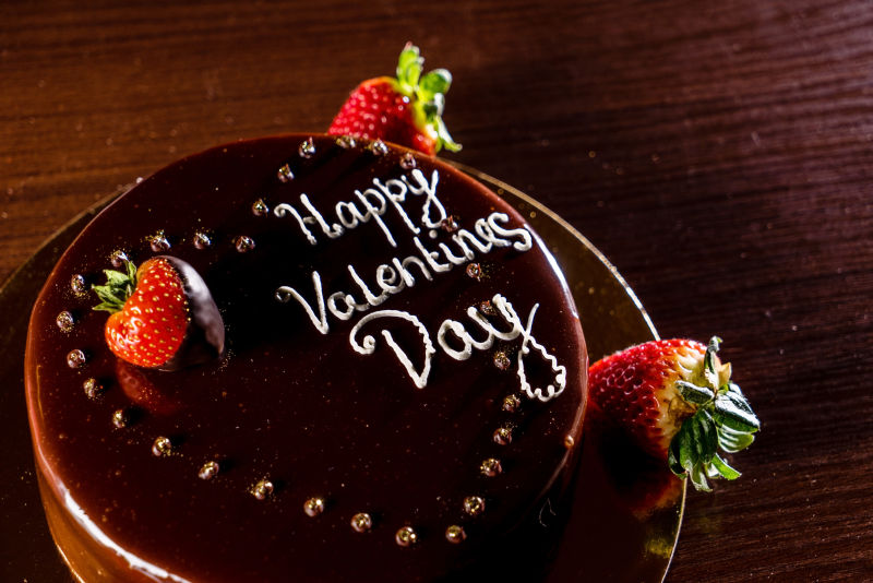 情人节的巧克力草莓蛋糕